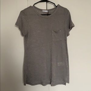 Grey t shirt
